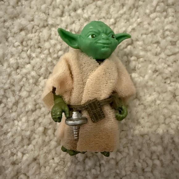 Vintage Star Wars Yoda Light Green 1980 Kenner Belt Cloak Action Figure